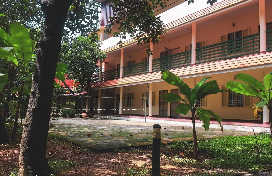 Palm Grove Service Villa-1