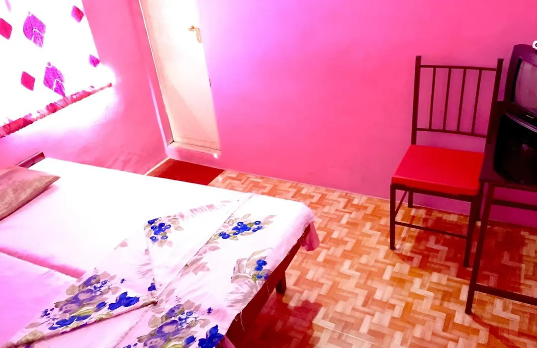 Pleasant Inn-1