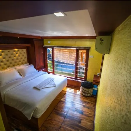 Soma House Boat-2