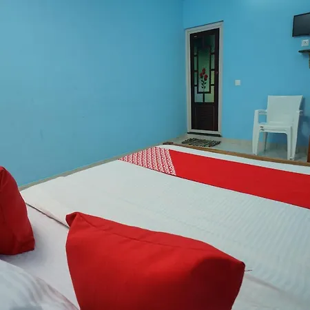 Oyo Preferred 15647 River View Inn-3