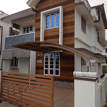 Splendro Holiday Home-2