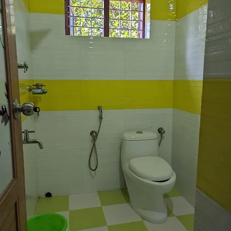 Devi Homestay For Family And Ladies-2