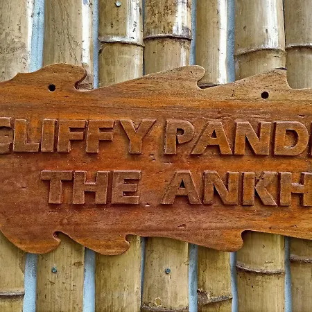 Cliffy Pande-3