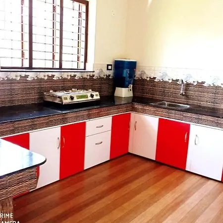 2 Bedroom, 2 Bathroomfirst Floor-2