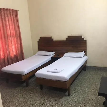 Nellimoottil Guest House-3