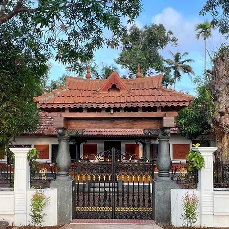 The Backwater Heritage -Unwind On Tranquil Alleppey Backwaters-3