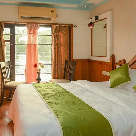 Emerald Holidays Munnar-2