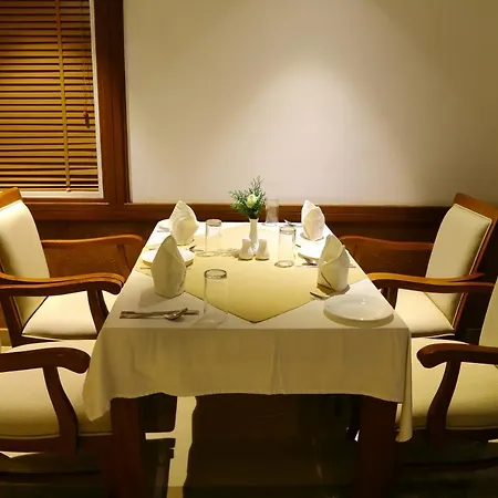 Vishnu Inn-3