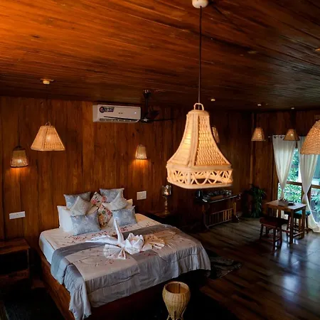 Driftwood Beach Resort-2