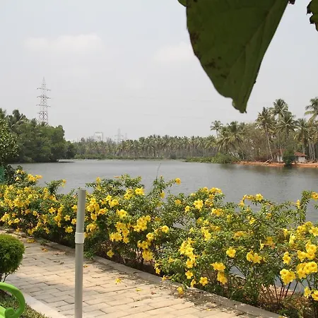 Punarnava Bamboo Lagoon Ayurveda Village-3