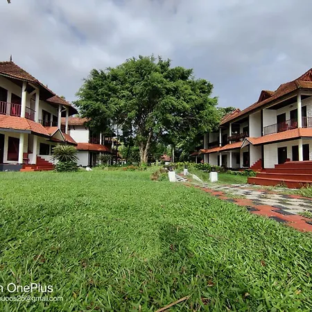 Goldfield Club & Lake Resort, Kumarakom-2