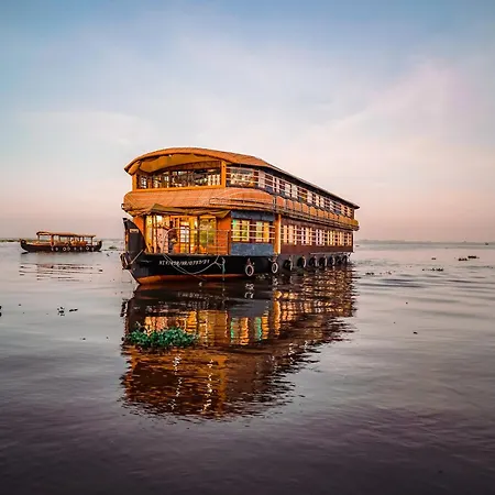 Venice Premium Houseboats Alleppey-2