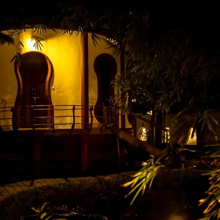 Eden Garden By Cliff Way-3