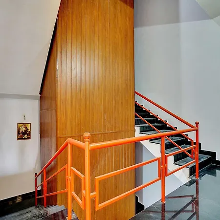 Oyo Flagship 81283 Plaza Residency-2