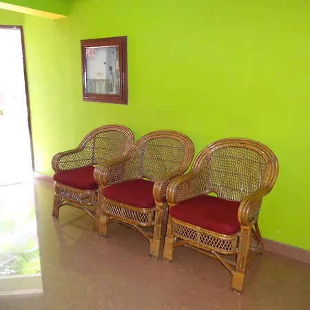 Hotel Thushara-3