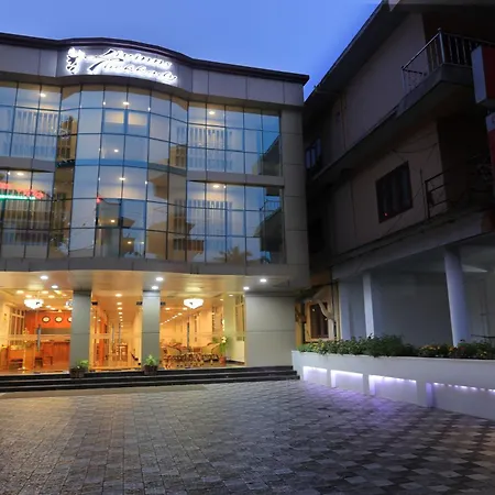 Hotel Livinns Thekkady-2
