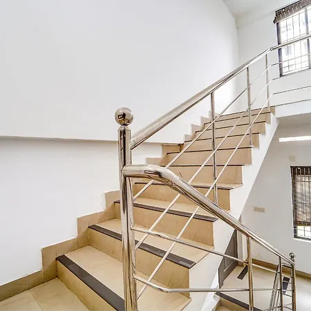 Fabhotel Qube - 800M From Ernakulam Junction South Railway Station-2