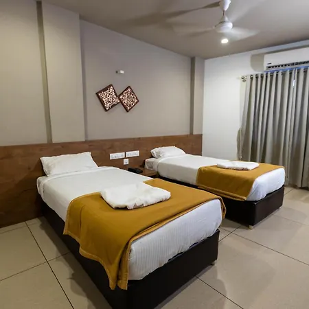 Aryaas Residency Nettoor-3