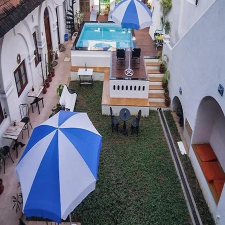 Old Courtyard Hotel-3