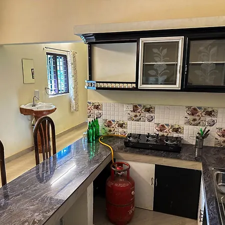 Molly'S Hostel-3