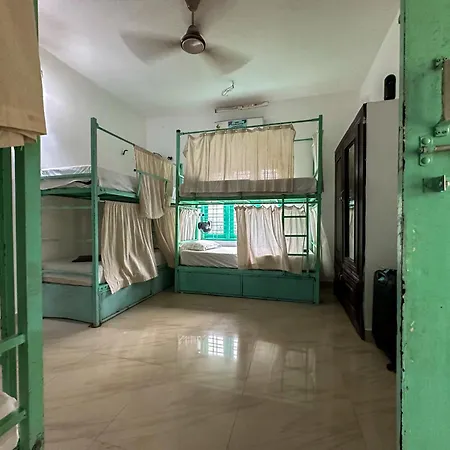 Molly'S Hostel-2