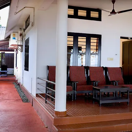 Illikkalam Lakeside Cottages Kumarakom Kerala-2