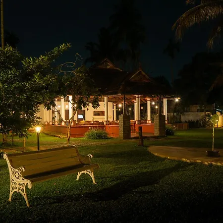Palmgrove Lake Resort-3