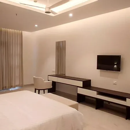 The Palazzo Chakolas-2