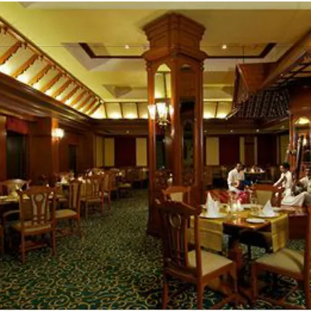 Vivanta Ernakulam, Marine Drive-2
