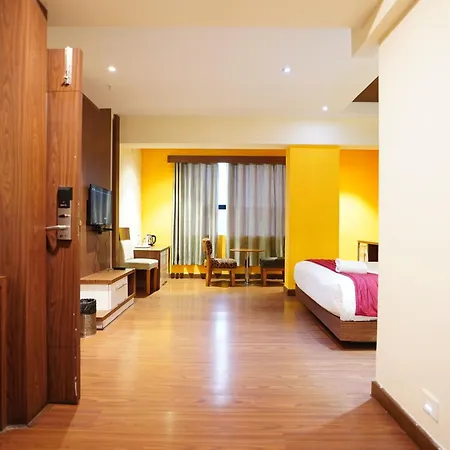 Emarald Hotel Calicut-3