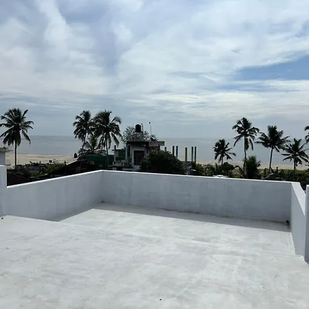 Golden Beach Home Stay-3