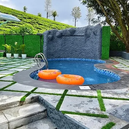 Golden Green Resort With Pool-2