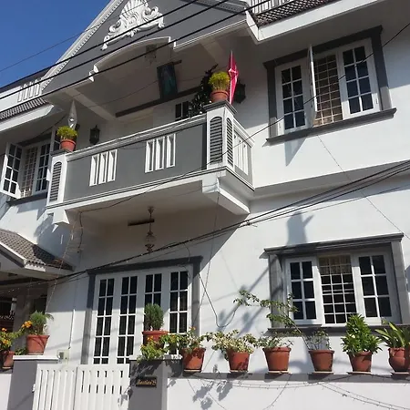 Gloria Homestay-3