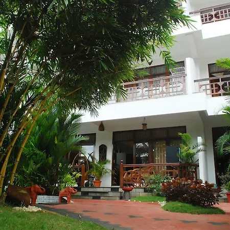 Chakra Ayurvedic Resort-2