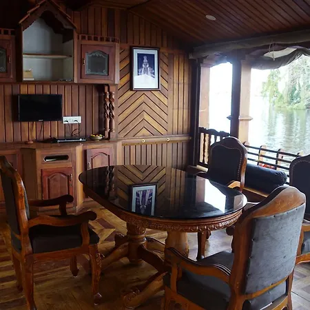 Soma Jyothi Houseboats-3