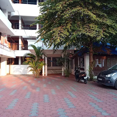 Hotel Peacock-3