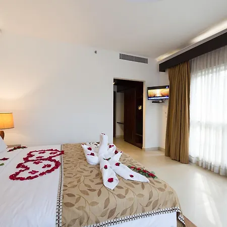 No. 18 Hotel-2