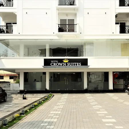 Hotel Crown Suites-3