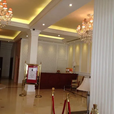 Camelot Hotel-2