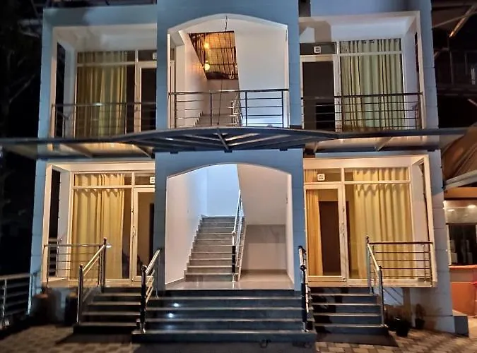 Nature Clouds Resort Munnar