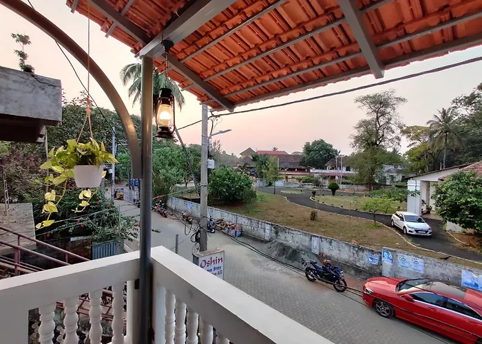 Calvin'S Inn Kochi
