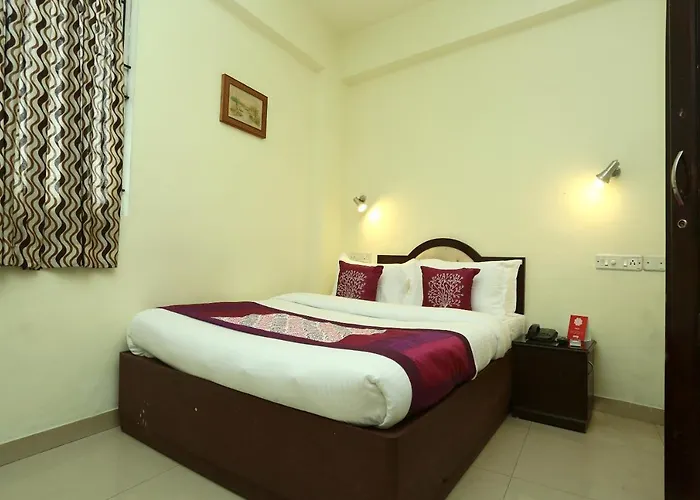 Oyo 11492 Gateway Inn Kochi
