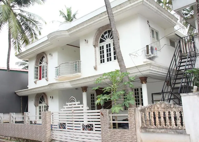Jj'S White House Hotel Thrissur