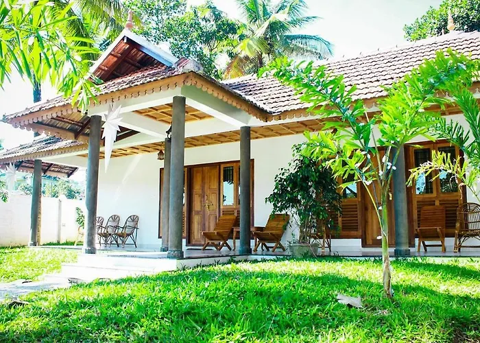 Green Court Cottages Thekkady