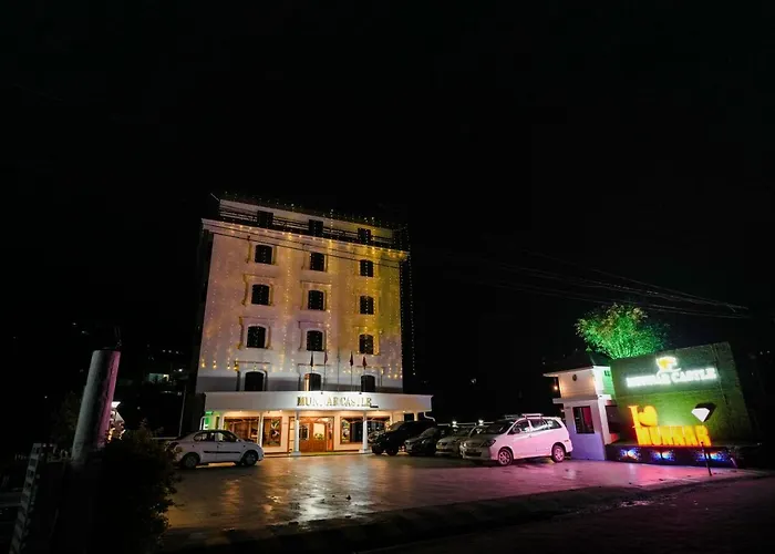 Munnar Castle Hotel - 4 star Hotel