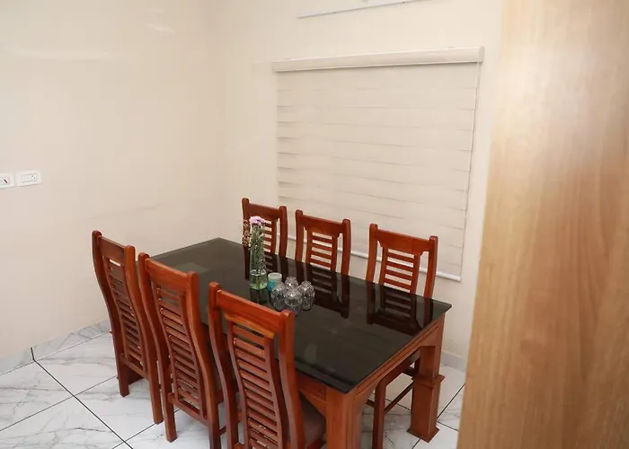 Joseph Cazle Villa - III Kochi