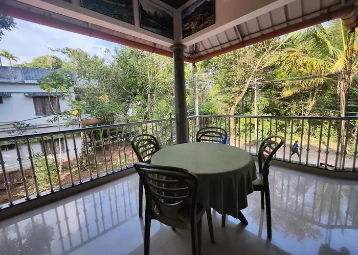 Mangalappillil Homestay Munnar