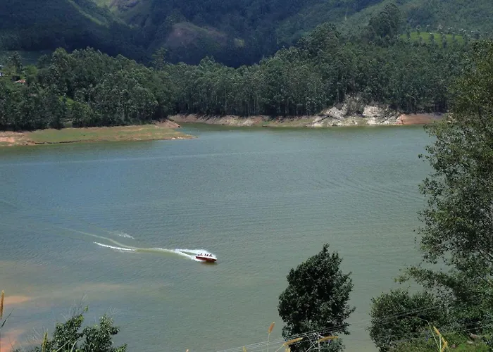 Ottway Hills Mattupetty Dam Hotel Munnar