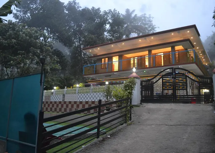 Arabian Nights Munnar,Family Villa With Pool