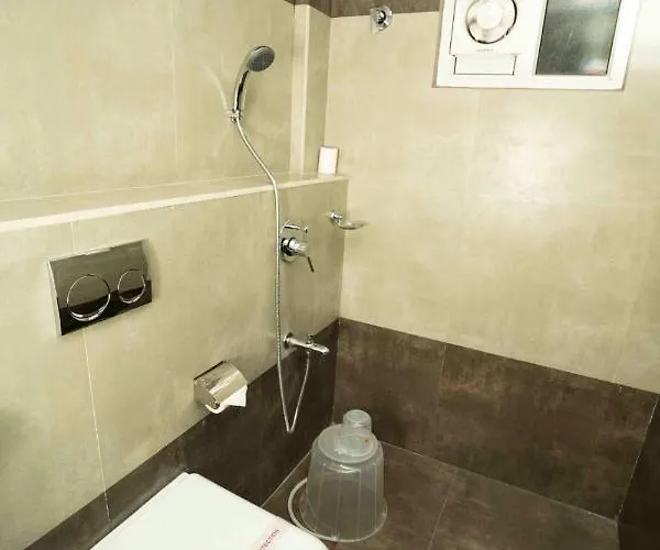 Address7 Hotel Kochi